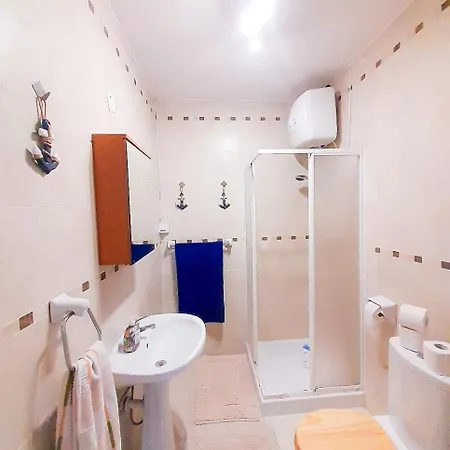 Apartment Front Seaview Bedrom